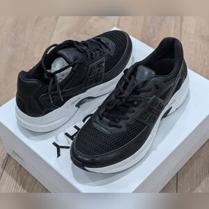 $850 Mens Givenchy "NFNTY-52" Leather Low-Top Sneakers Black/White 43 US 10